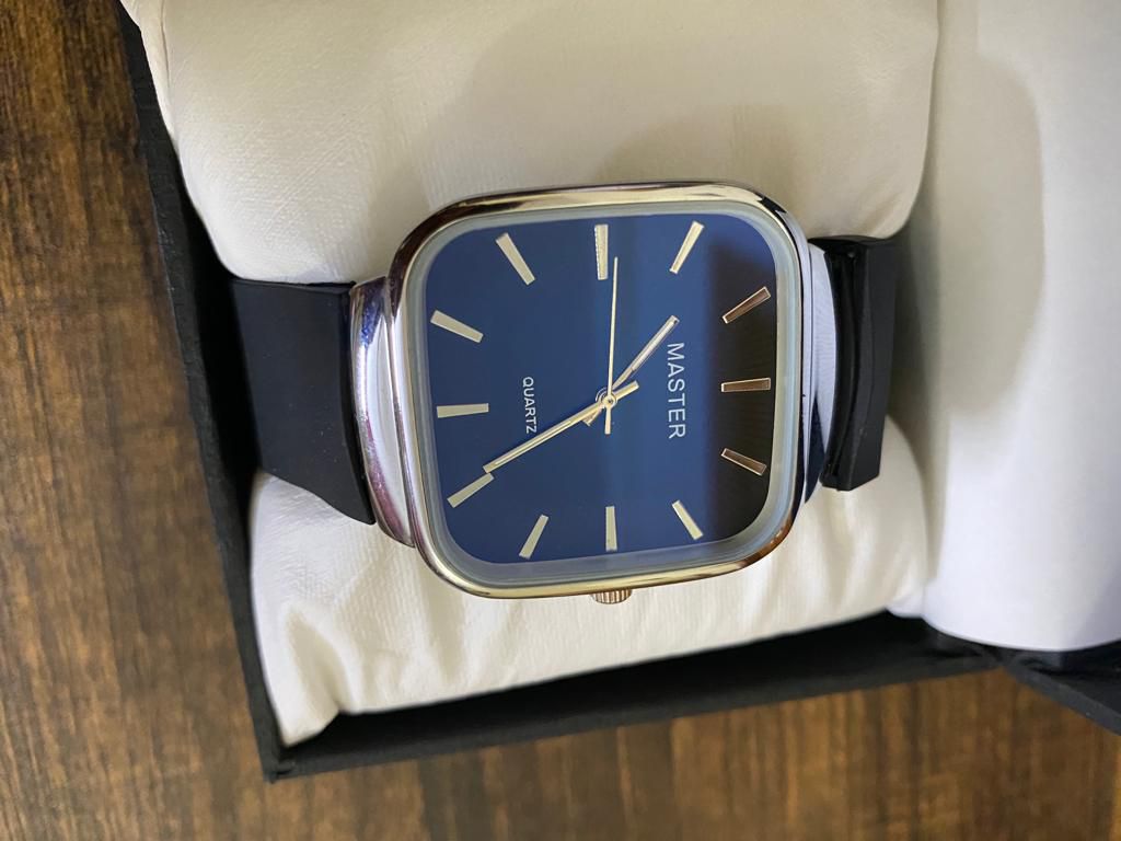 Hight Quality Watch Free Delivery Limited Time offer